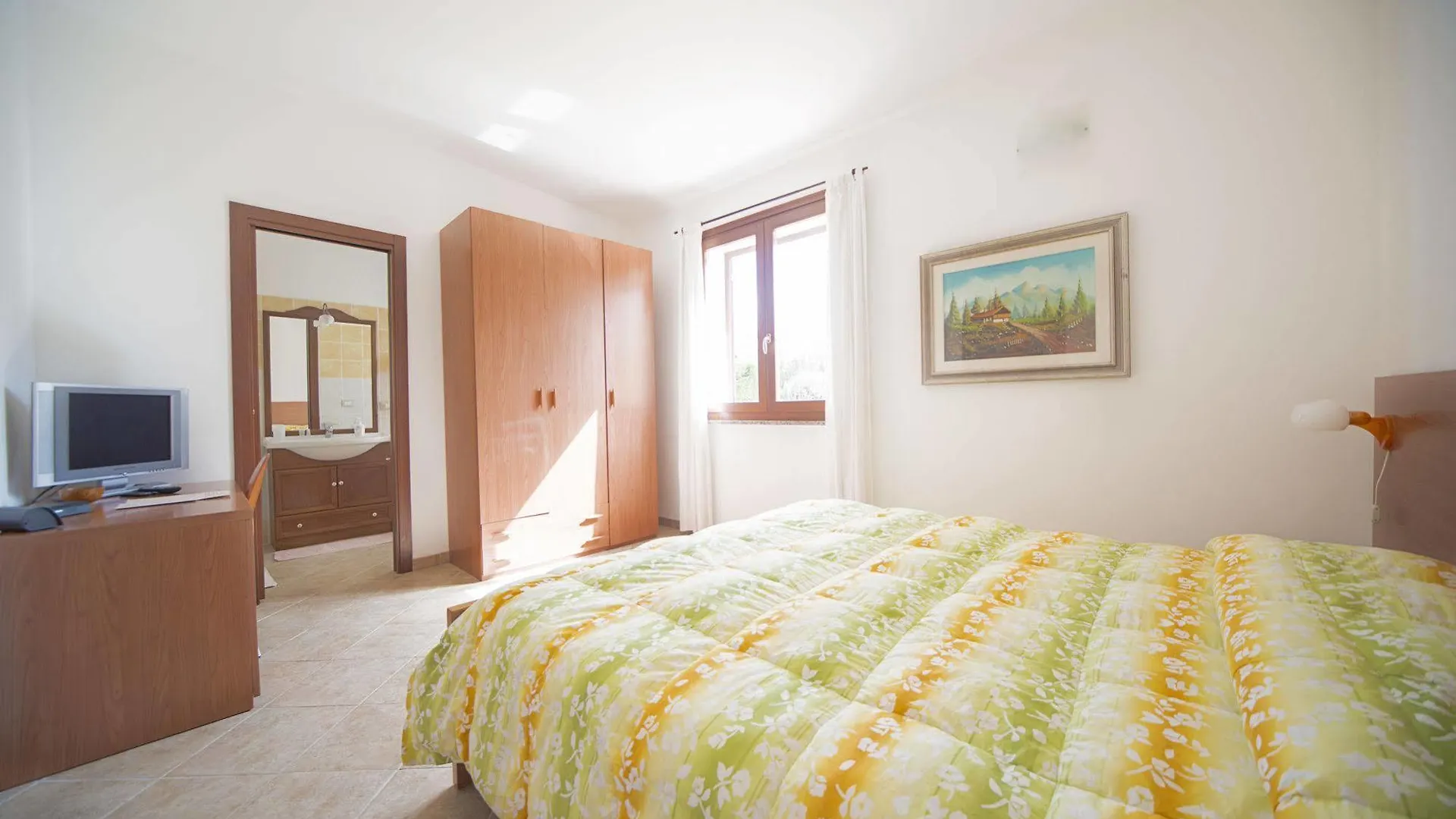 B&B Bonsai Santa Maria la Palma Bed & Breakfast